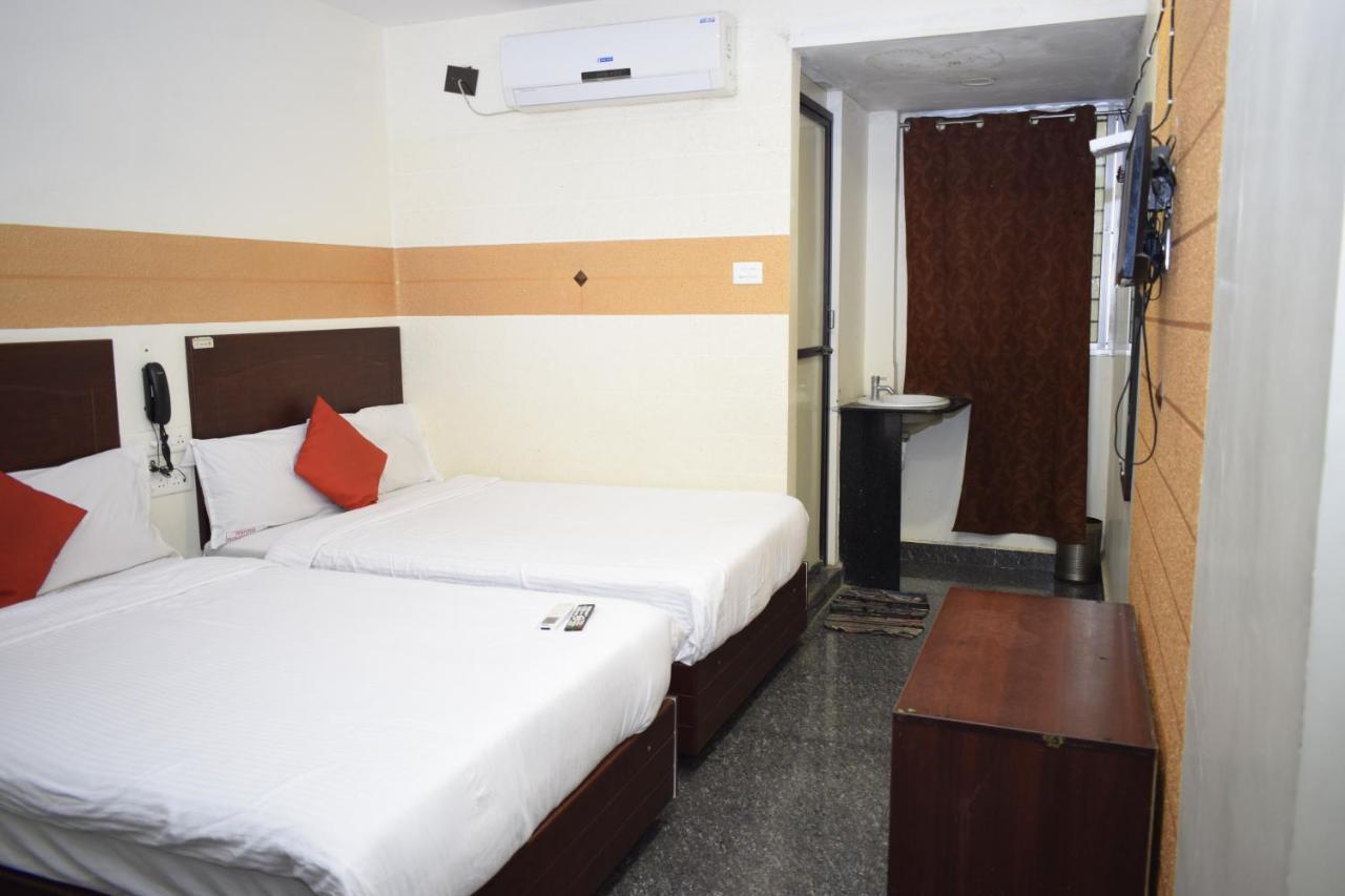 Hotel Boopathi Мадурай Екстериор снимка
